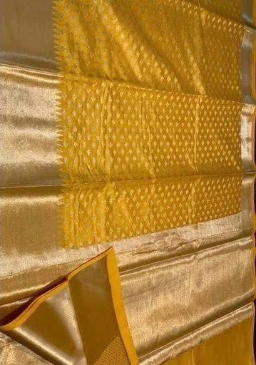 Yellow Soft Silk Saree With Vestigial Blouse Piece