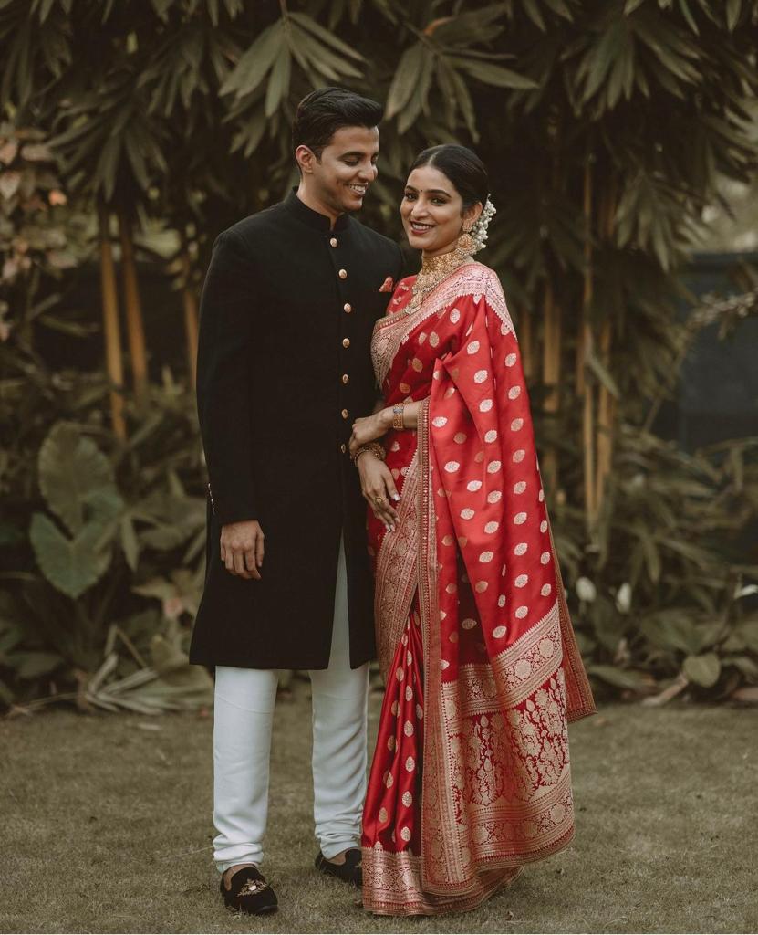 Liklee Flamboyant Red Soft Silk Saree with Majesty Blouse Piece