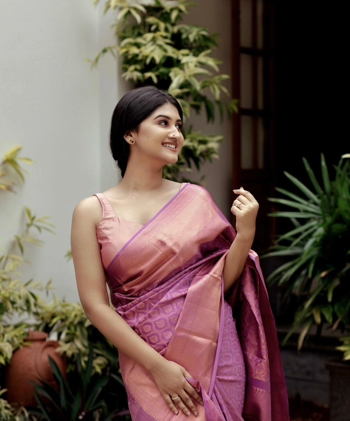 Liklee Pink Bewitching Soft Silk Saree with Classic Blouse Piece