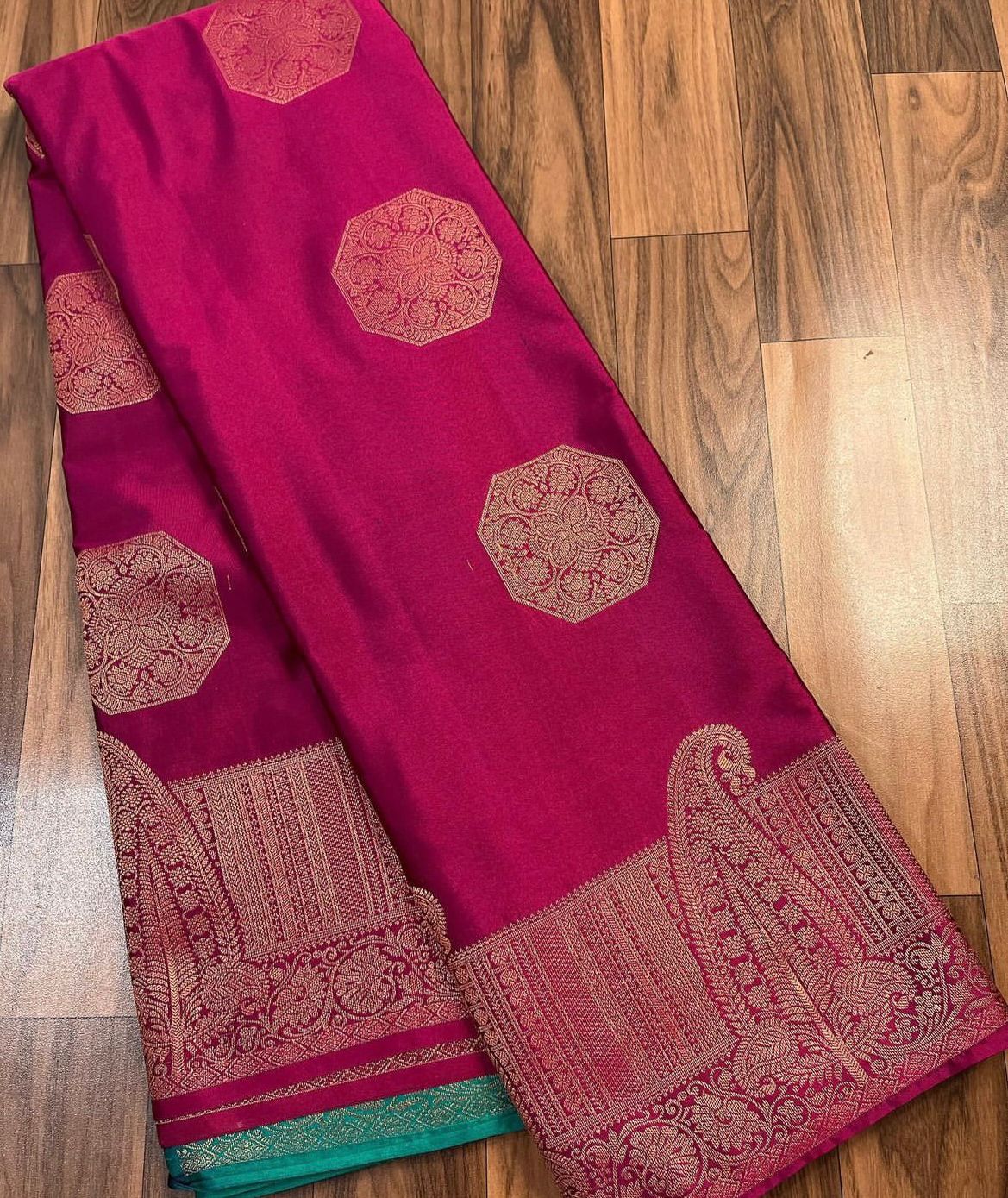 Liklee Pink Bewitching Soft Silk Saree with Classic Blouse Piece