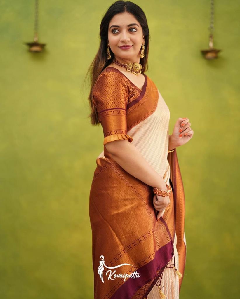 Liklee Denouement Crème Silk Saree with Unique Blouse Piece