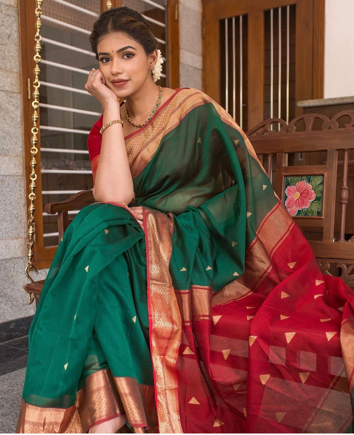 Liklee Green Women's Pure Katan Silk Banarasi Kadiyal Handloom Saree