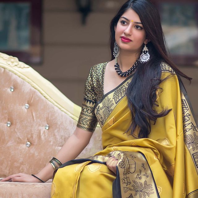 Partywaer Yellow Soft Silk Saree With Pretty Blouse Piece