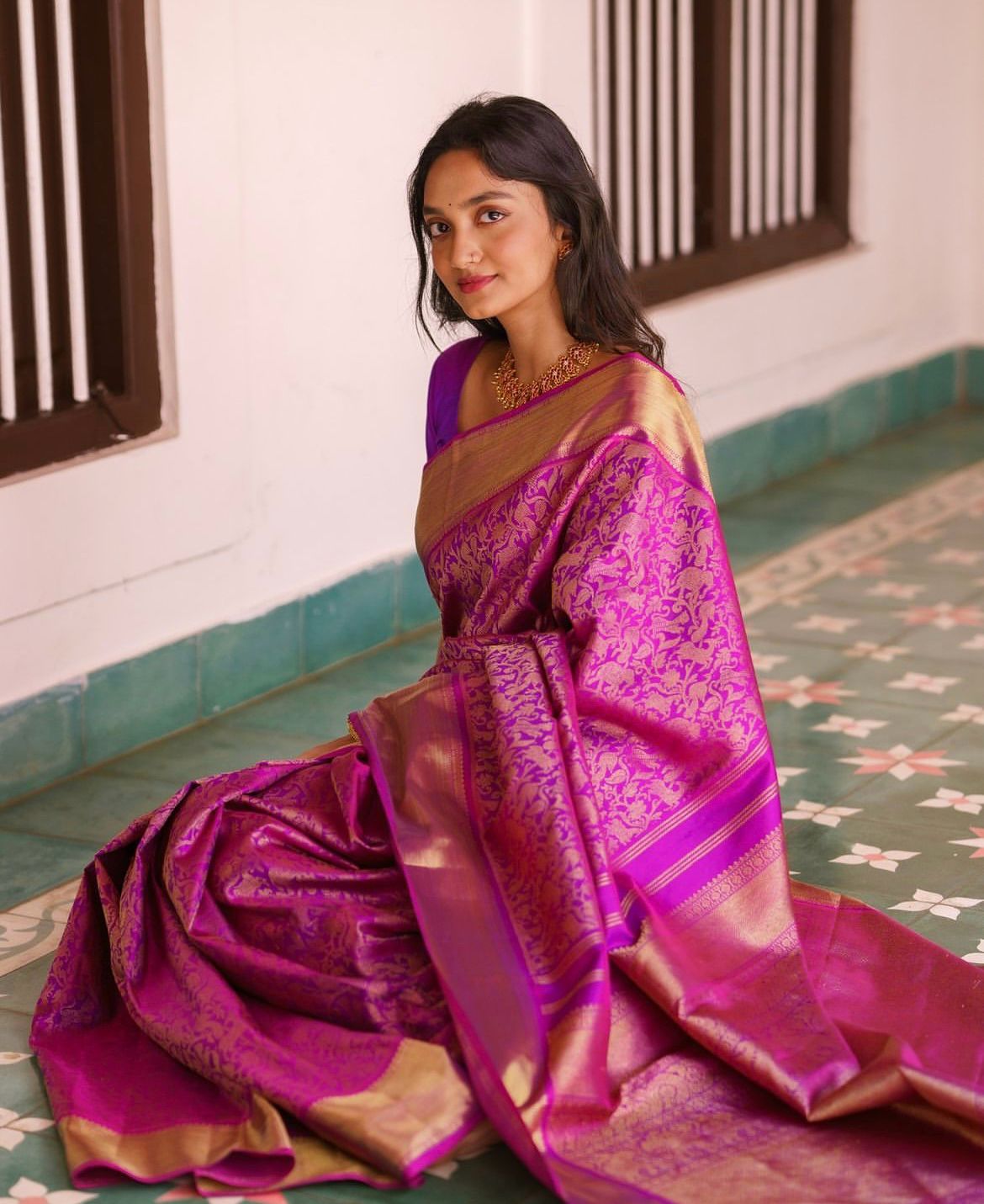 Liklee Magnetic Purple Soft Silk Saree With Seraglio Blouse Piece