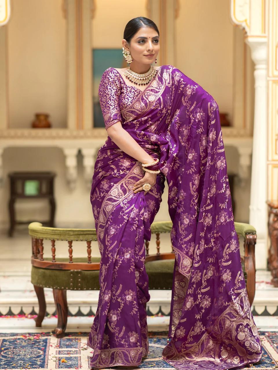 Liklee Flamboyant Purple Soft Silk Saree with Majesty Blouse Piece