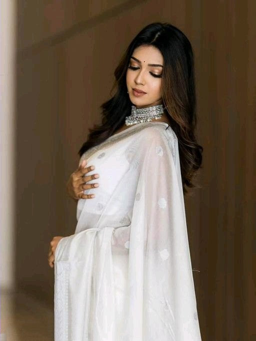 Liklee Lagniappe White Soft Silk Saree With Devastating Blouse Piece