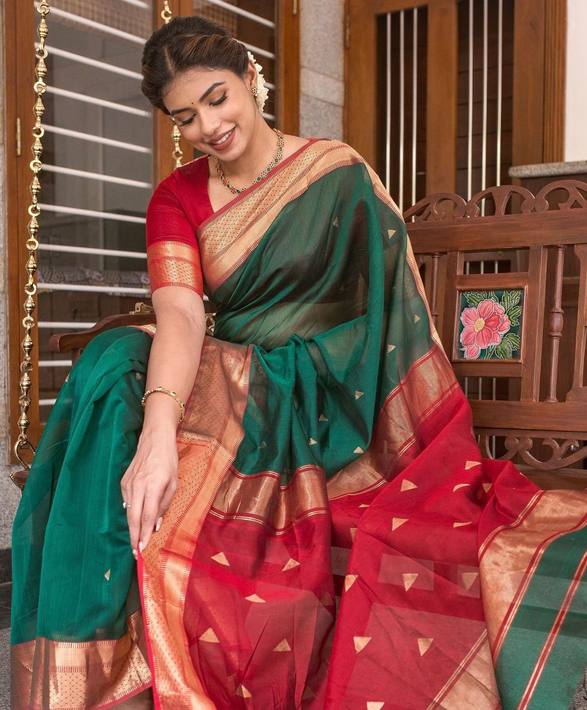 Liklee Green Women's Pure Katan Silk Banarasi Kadiyal Handloom Saree