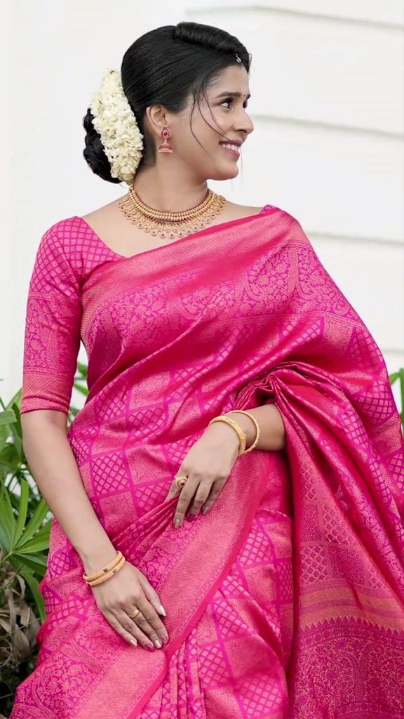 Liklee Pink Stylish Soft Silk Saree with Fancy Blouse Piece