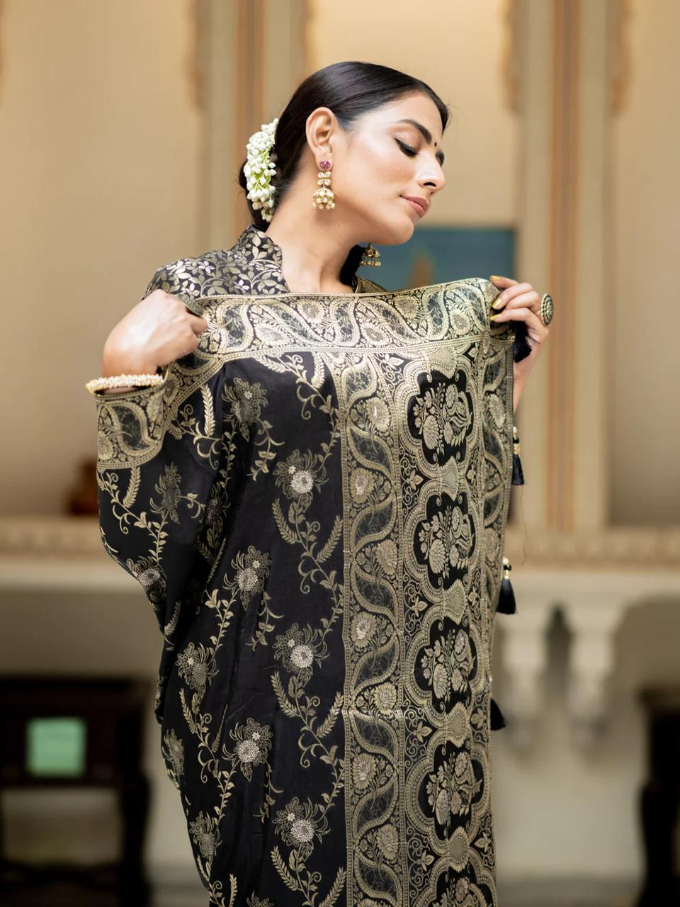 Liklee Flamboyant Black Soft Silk Saree with Majesty Blouse Piece