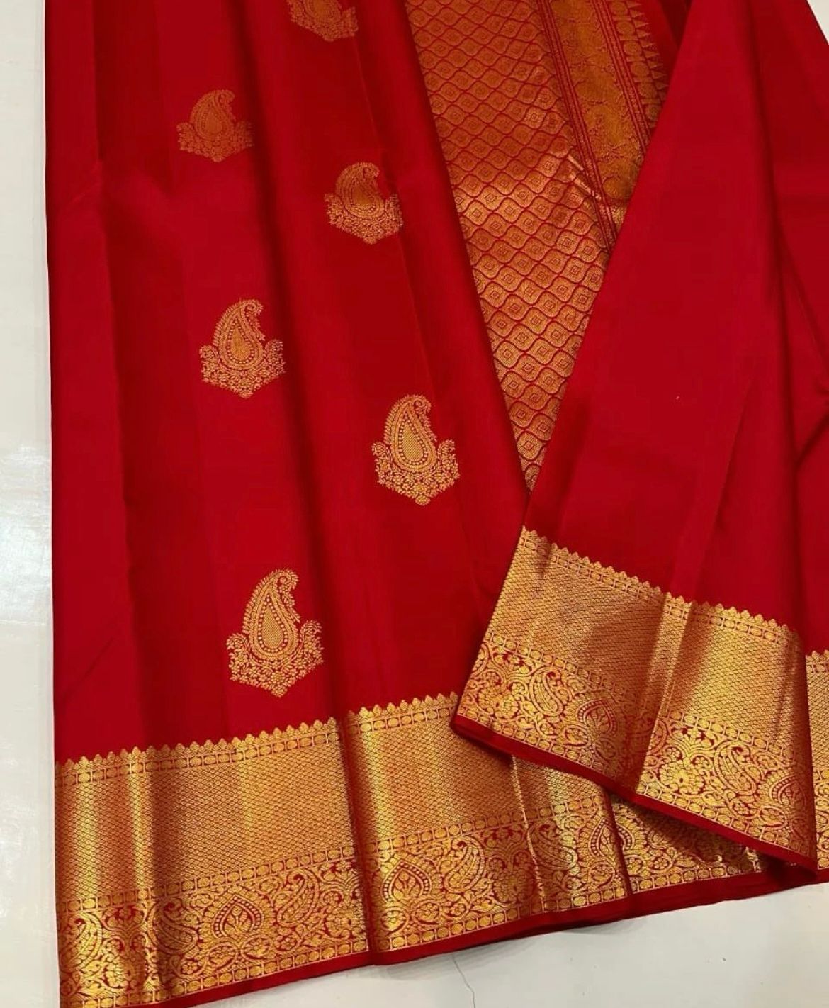 Liklee Amazing Red Soft Banarasi Silk Saree with Unique Blouse Piece