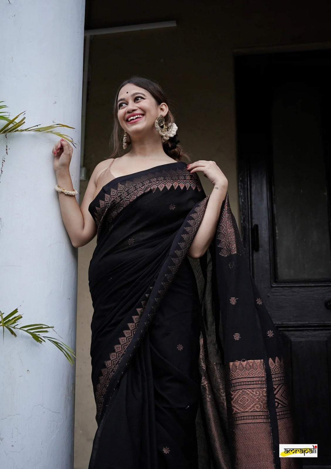 Liklee Black Bewitching Soft Silk Saree with Classic Blouse Piece