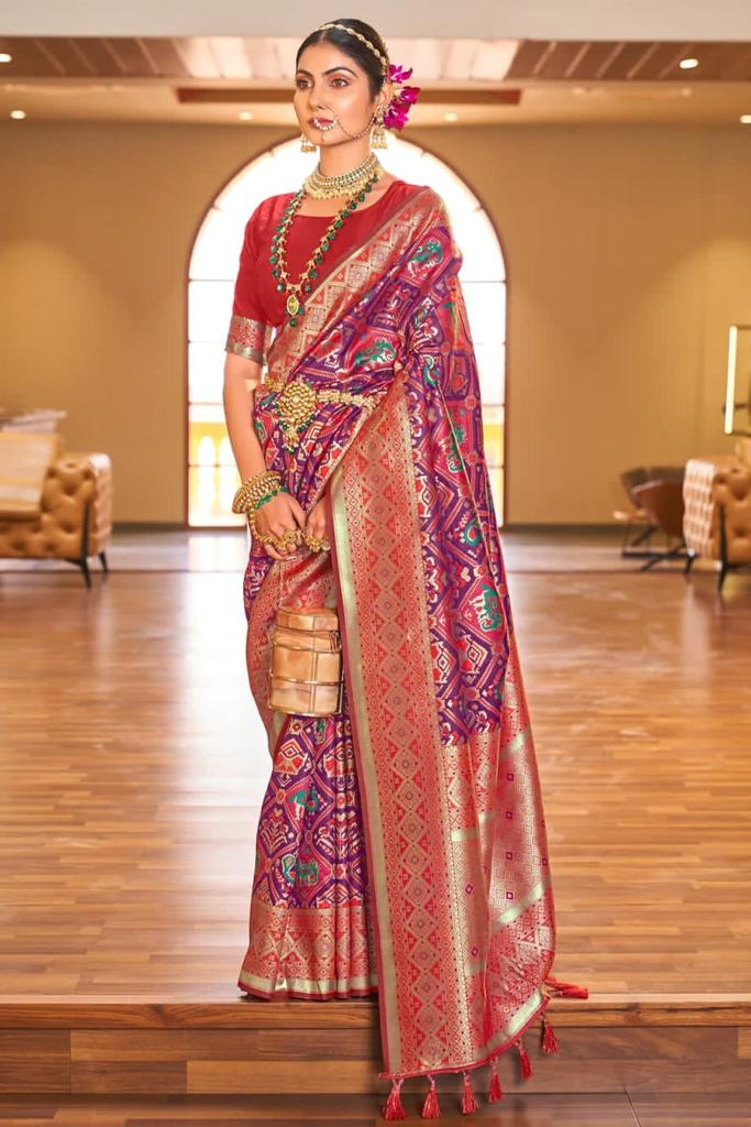 Liklee Redolent Wine Soft Silk Saree With Gratifying Blouse Piece