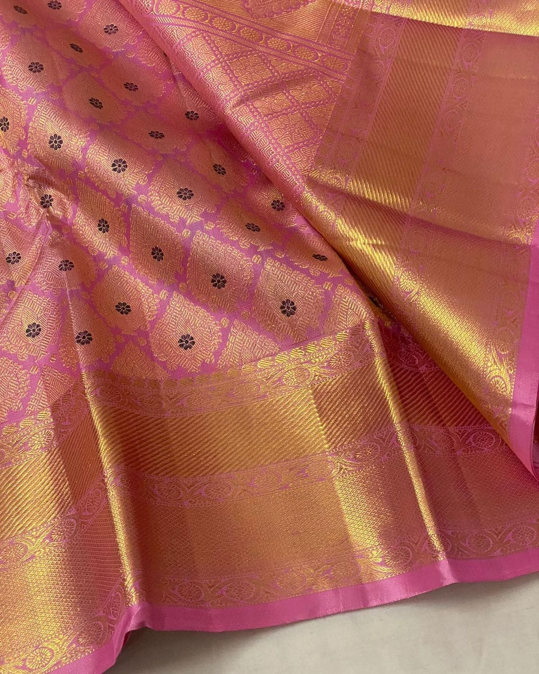 Liklee Extraordinary Pink Soft Silk Saree With Desultory Blouse Piece