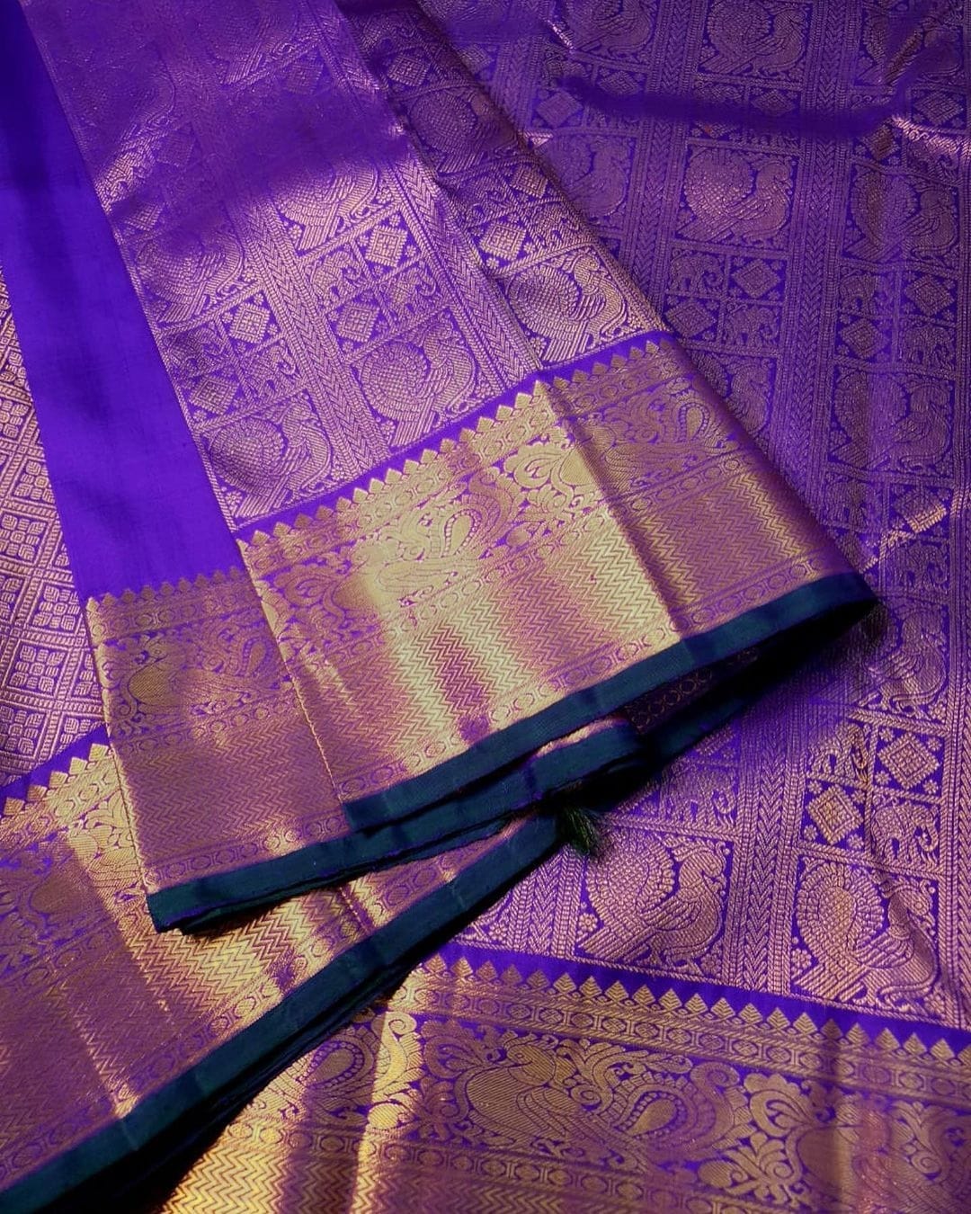 Liklee Purple Stylish Soft Silk Saree with Fancy Blouse Piece