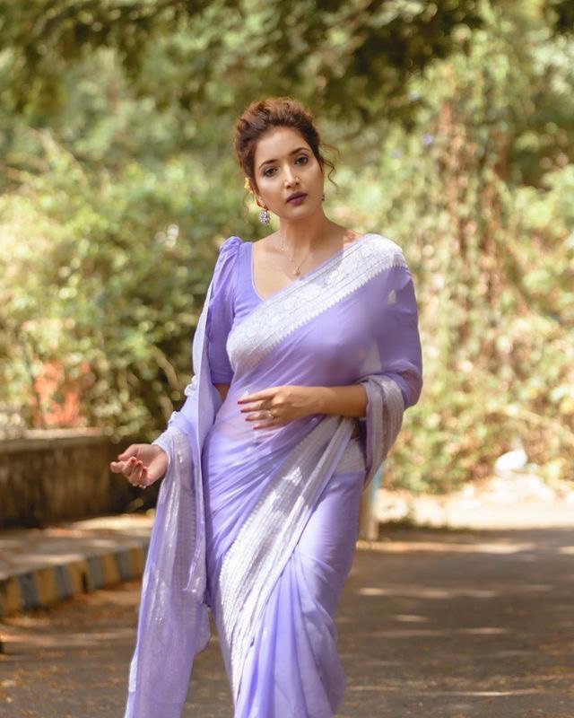 Liklee Lagniappe Purple Soft Silk Saree With Devastating Blouse Piece