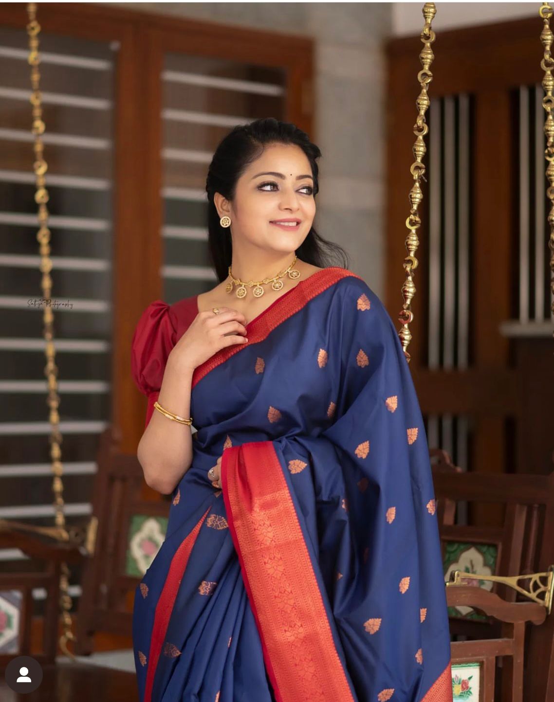 Liklee Blue Banarasi Silk Saree With Efflorescence Blouse Piece