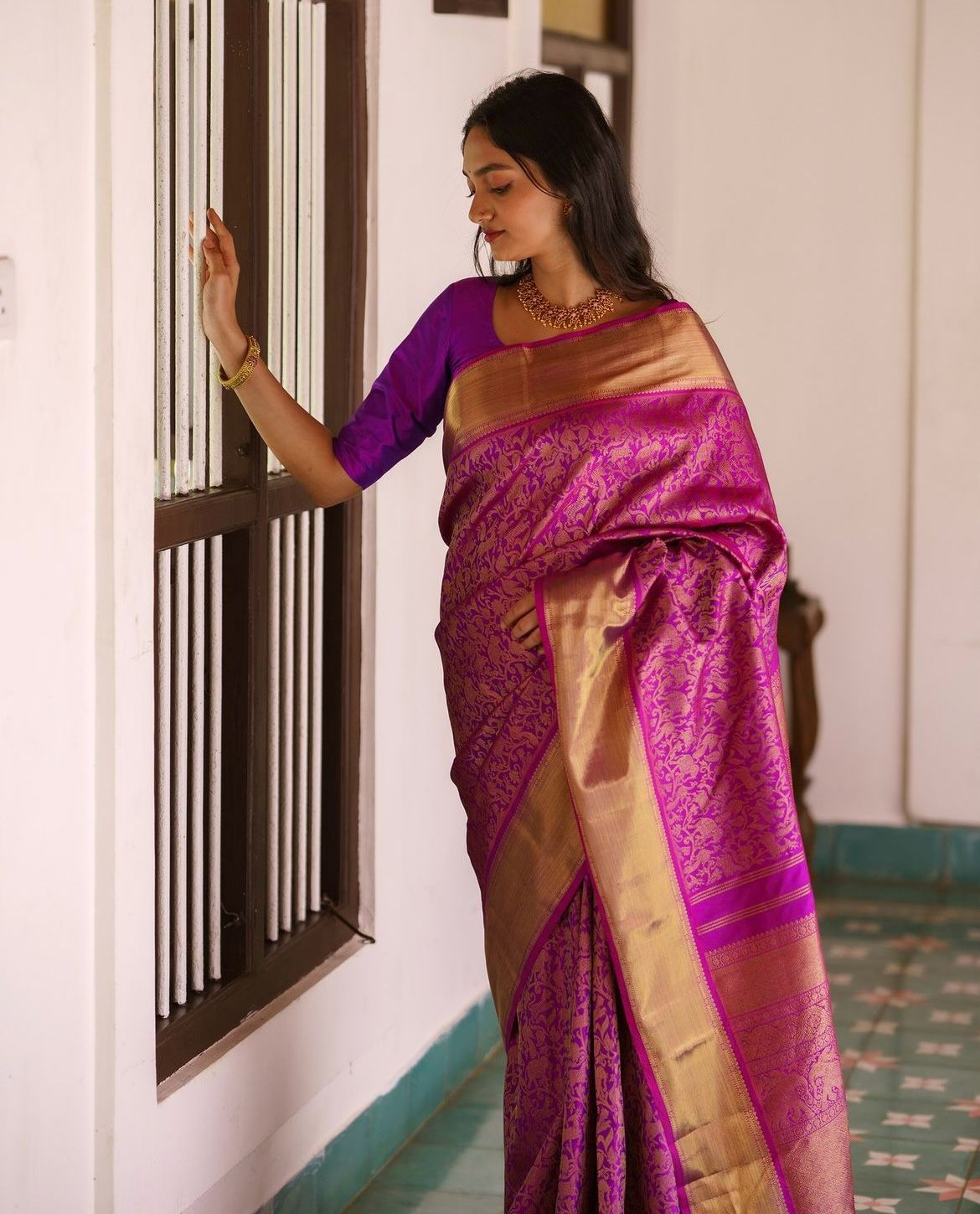 Liklee Magnetic Purple Soft Silk Saree With Seraglio Blouse Piece