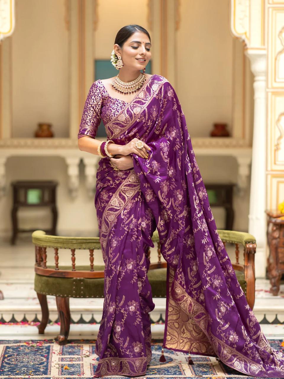 Liklee Flamboyant Purple Soft Silk Saree with Majesty Blouse Piece