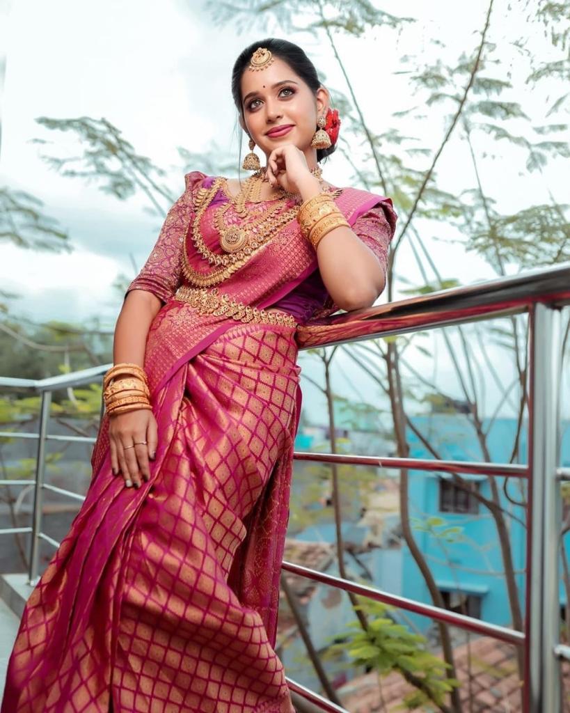 Liklee Pink Bewitching Soft Silk Saree with Classic Blouse Piece