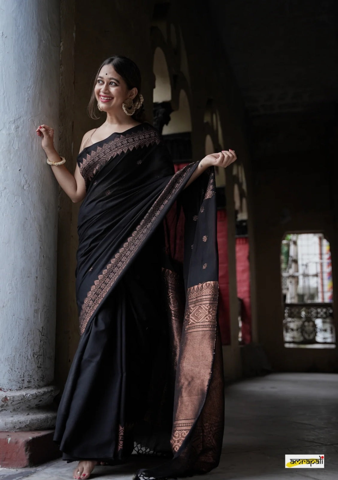 Liklee Black Bewitching Soft Silk Saree with Classic Blouse Piece