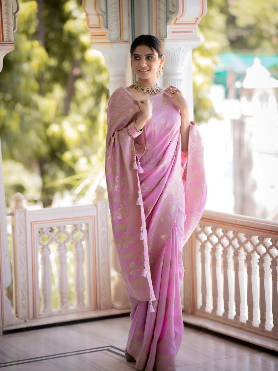 Liklee Flamboyant Baby Pink Soft Silk Saree with Majesty Blouse Piece