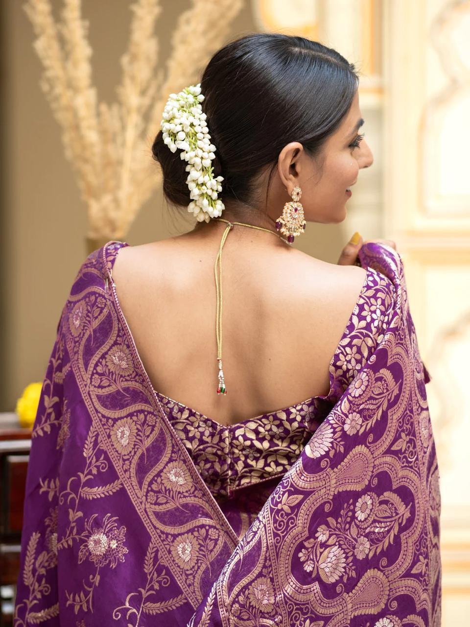 Liklee Flamboyant Purple Soft Silk Saree with Majesty Blouse Piece