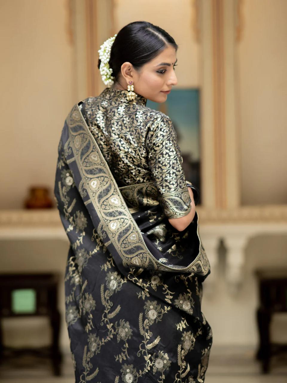 Liklee Flamboyant Black Soft Silk Saree with Majesty Blouse Piece