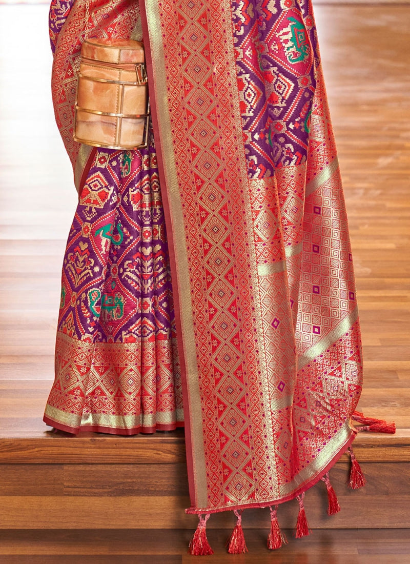 Liklee Redolent Wine Soft Silk Saree With Gratifying Blouse Piece