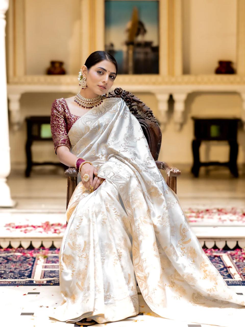 Liklee Flamboyant White Soft Silk Saree with Majesty Blouse Piece