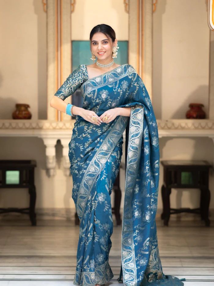 Liklee Flamboyant Rama Soft Silk Saree with Majesty Blouse Piece