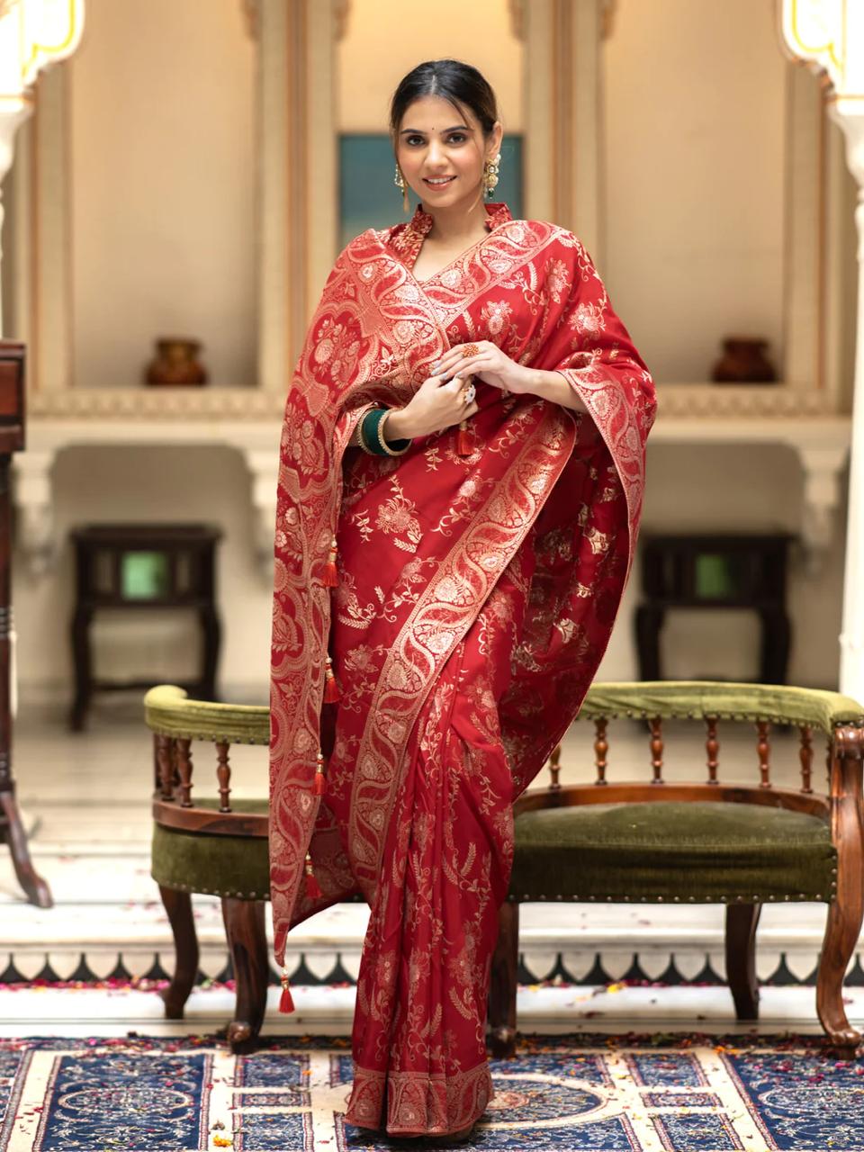 Liklee Flamboyant Red Soft Silk Saree with Majesty Blouse Piece