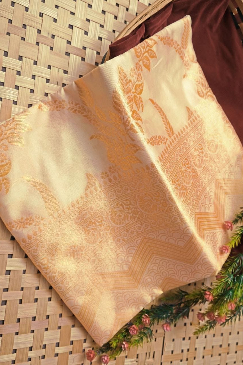 Liklee Cream Enchanting Soft Silk Saree With Glowing Blouse Piece