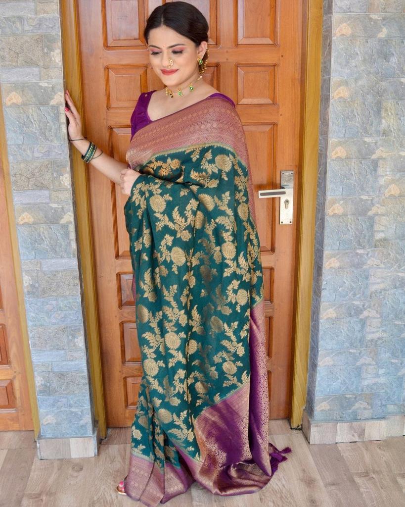 Liklee Green Blooming Banarasi Silk Saree With Ethnic Blouse Piece