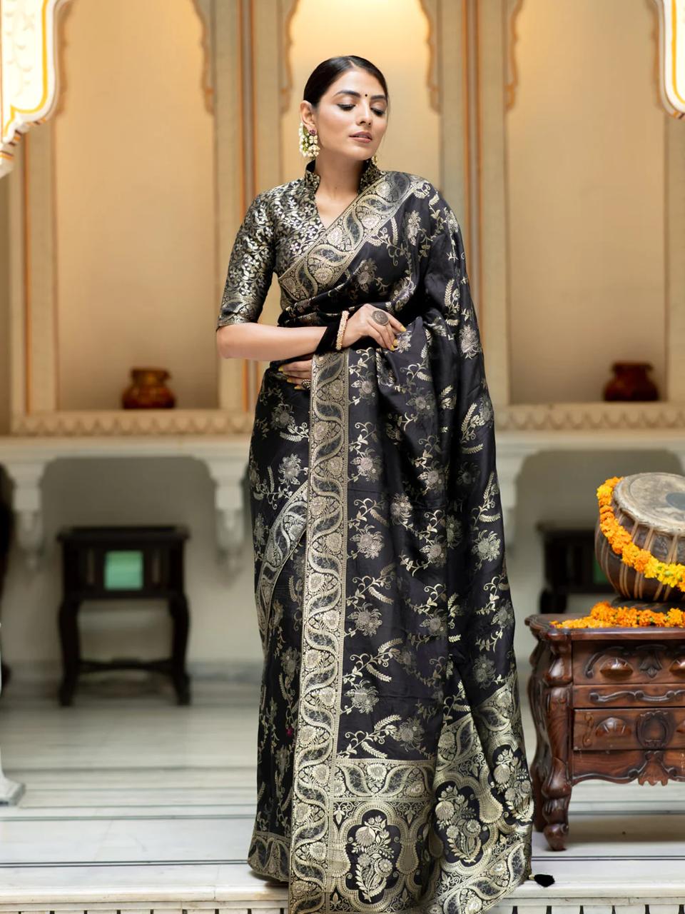 Liklee Flamboyant Black Soft Silk Saree with Majesty Blouse Piece