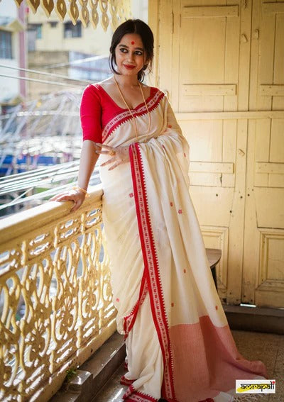 Liklee Amazing Creme Soft Silk Saree with Unique Blouse Piece